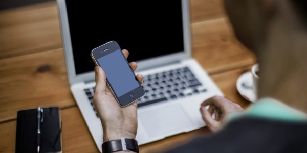 Image related to Get mental and physical health advice quickly via your smart phone over the new year holiday
